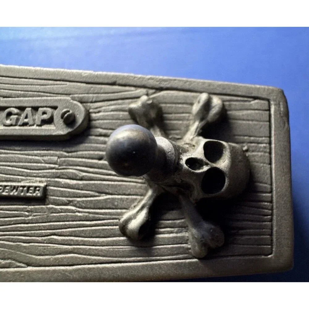 RARE 1997 Great American Products GAP #4414 3D Coffin Skull Pewter Belt Buckle